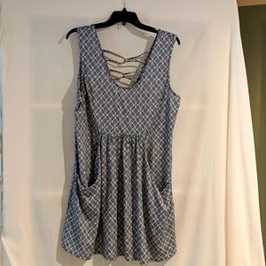 APT 9 women's coverup in XXL